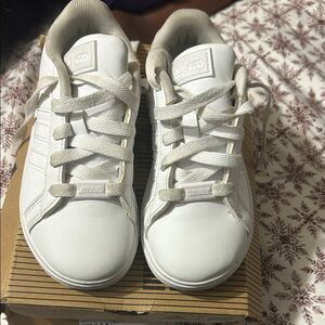 Star Wars Kids Cream and White Sneakers adidas